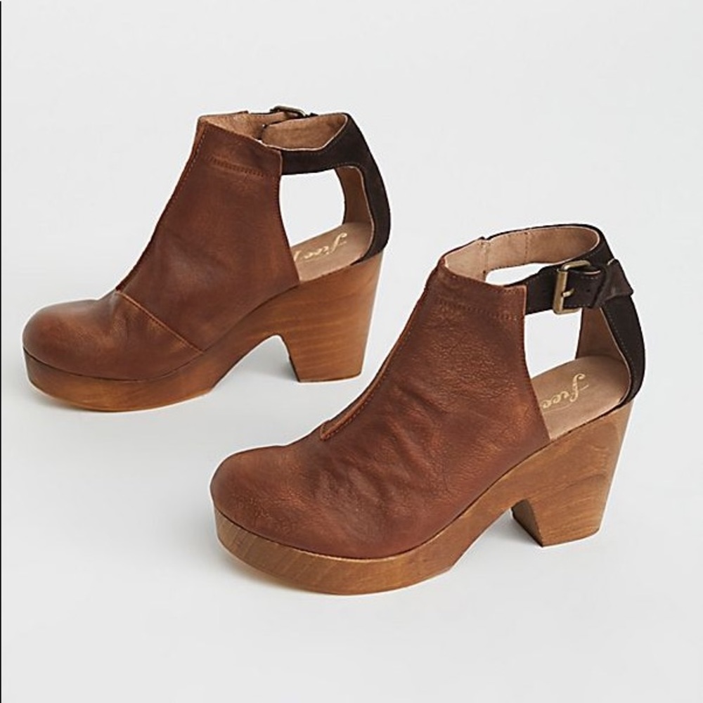 Free people Amber orchard clog 36.5
